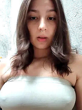 Maiden-Hot online show from 04/17/26, 09:17