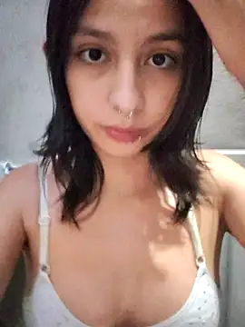 Maiden-Hot online show from 12/13/25, 08:04