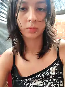 Maiden-Hot online show from 11/21/25, 07:57