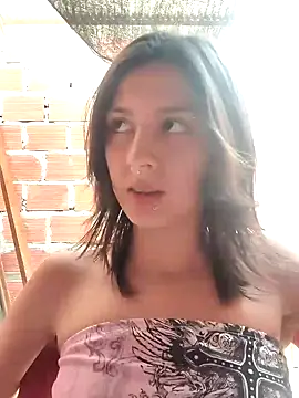 Maiden-Hot online show from 10/25/25, 07:47