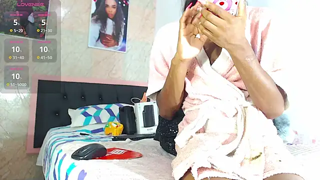 k stormi  online show from 12/16/25, 10:41