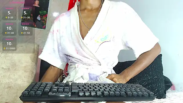 k stormi  online show from 11/05/25, 07:00