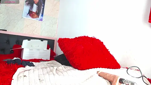 k stormi  online show from 02/17/26, 01:36