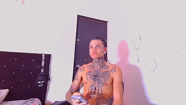 hot man05 online show from 01/07/26, 05:07