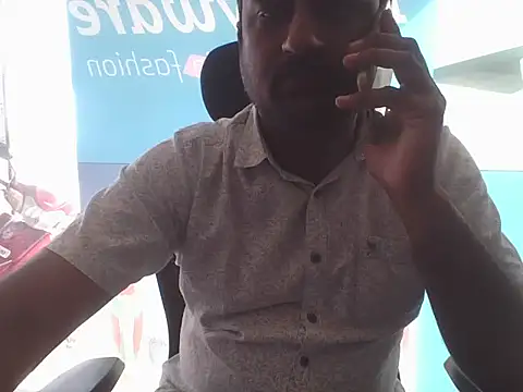 Snapshot of mathavan2006 chatting on 10/25/25, 09:41 mathavan2006 online show from 10/25/25, 09:41