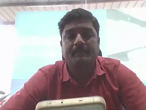 Snapshot of mathavan2006 chatting on 10/17/25, 10:50 mathavan2006 online show from 10/17/25, 10:50