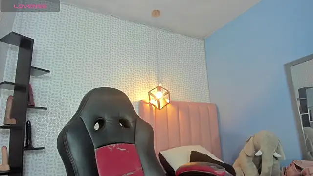 CALANTHELOVE1 online show from 10/30/25, 03:38