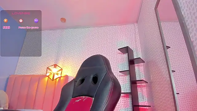 CALANTHELOVE1 online show from 11/10/25, 03:11