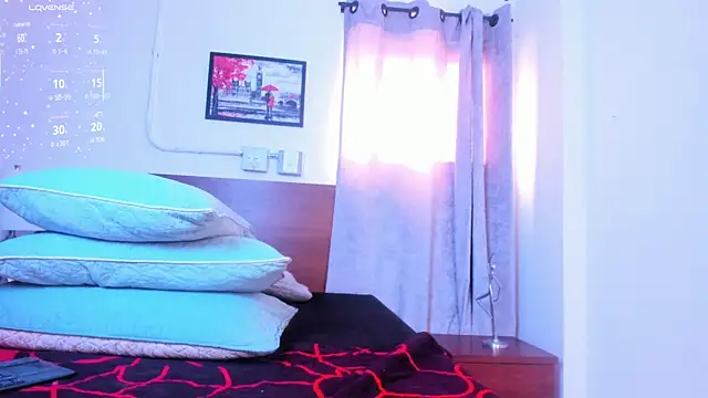 Snapshot of amanda29 chatting on 04/06/26, 07:04 amanda29 online show from 04/06/26, 07:04