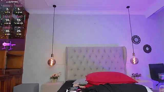 amanda29 online show from 12/13/25, 08:04