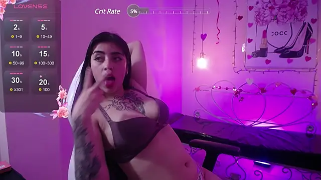 Adri Gomez  online show from 03/13/25, 09:32