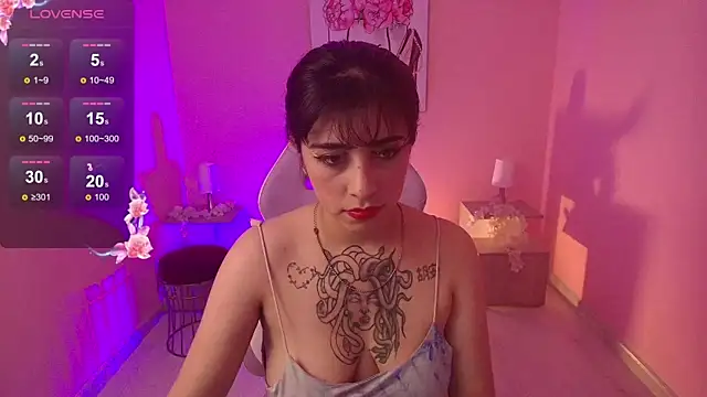 Adri Gomez  online show from 09/09/25, 04:00