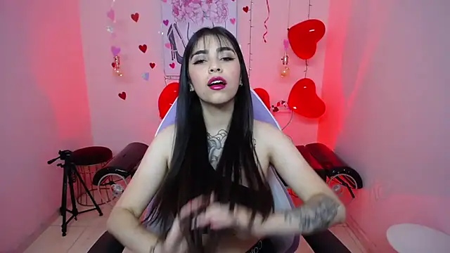 Adri Gomez  online show from 02/19/25, 03:17