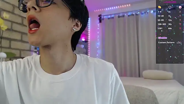 biel biel online show from 02/17/26, 04:54