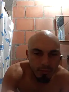 Jean18060 online show from 11/29/25, 02:23