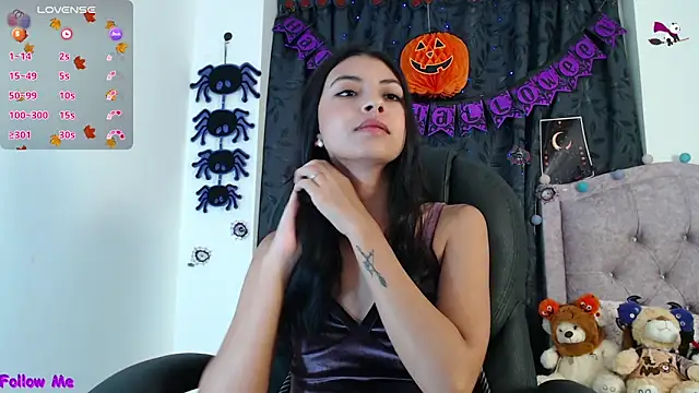 ellajonz online show from 10/04/25, 03:08