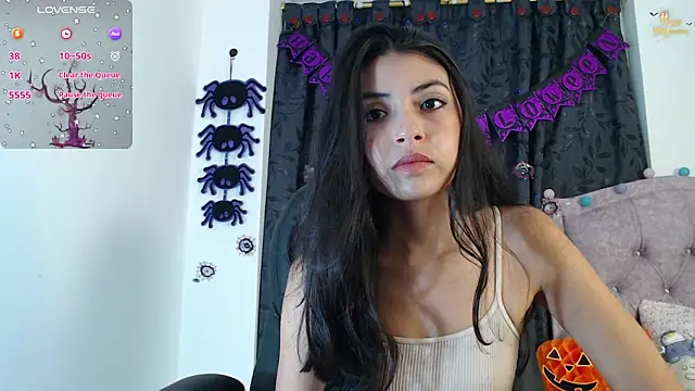 ellajonz online show from 10/30/25, 12:31