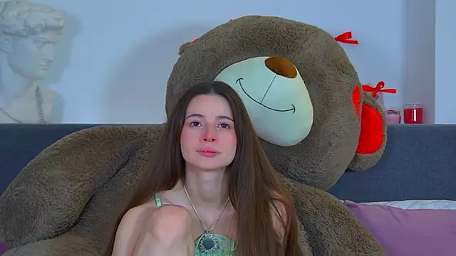 AmeliaFlares online show from 11/05/25, 06:33