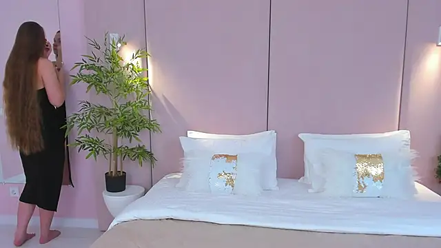 JaniceCollins online show from 12/05/25, 02:21