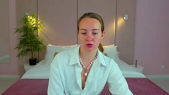 JaniceCollins online show from 10/09/25, 02:23