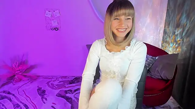 CharmBianca online show from 11/13/25, 12:31