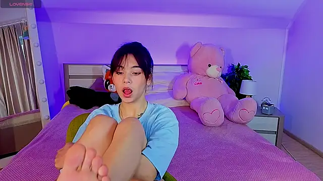 Snapshot of Hotary_Yuko chatting on 11/14/25, 02:37 Hotary Yuko online show from 11/14/25, 02:37