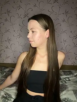 Arielle Swan online show from 10/28/25, 03:44