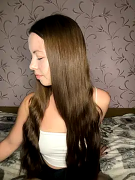 Arielle Swan online show from 10/01/25, 02:21