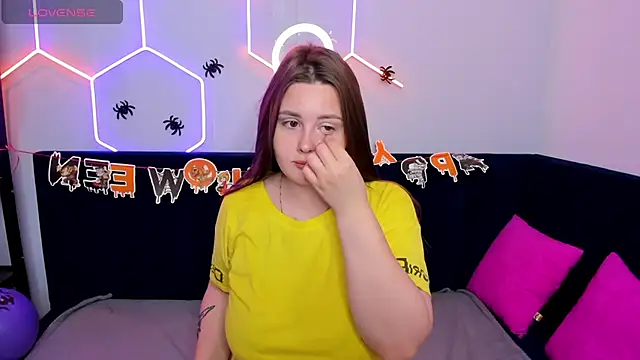 MargaretRoyy online show from 10/30/25, 01:37