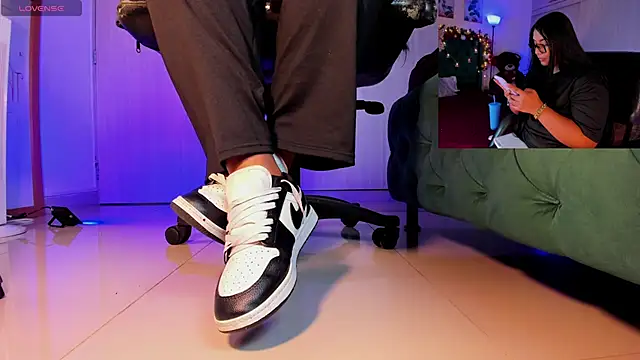 aleya bliss online show from 12/04/25, 03:05