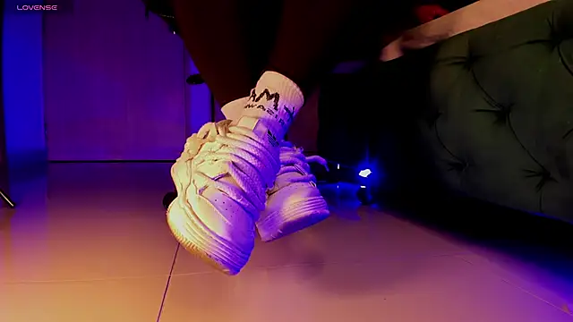 aleya bliss online show from 11/23/25, 02:54