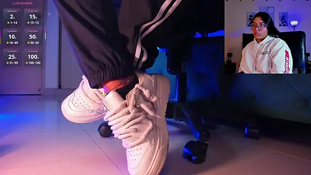 aleya bliss online show from 11/25/25, 03:18