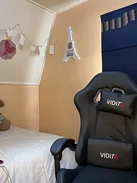 Snapshot of ValeriaVixen chatting on 10/30/25, 09:55 ValeriaVixen online show from 10/30/25, 09:55