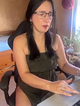 Snapshot of ValeriaVixen chatting on 02/16/26, 07:23 ValeriaVixen online show from 02/16/26, 07:23