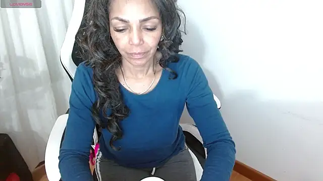 Lunasquirt1985 online show from 04/14/26, 01:38