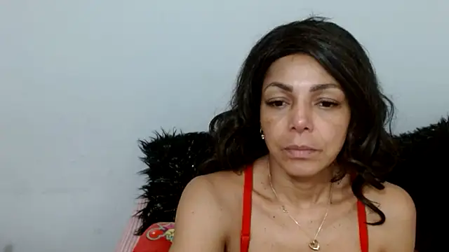 Snapshot of Lunasquirt1985 chatting on 11/12/25, 12:20 Lunasquirt1985 online show from 11/12/25, 12:20