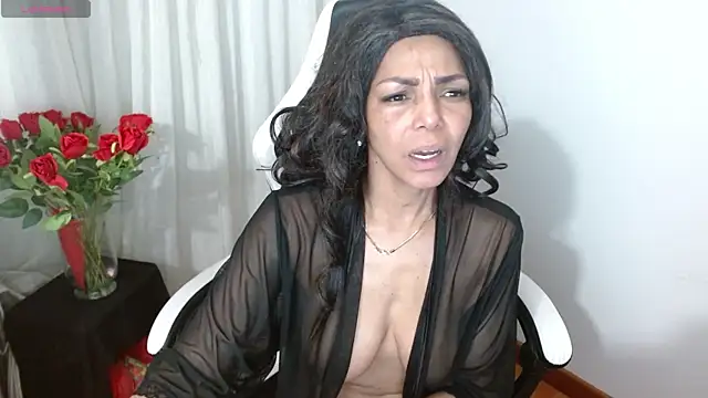 Lunasquirt1985 online show from 04/15/26, 01:37