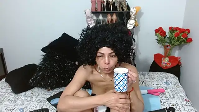 Lunasquirt1985 online show from 02/13/26, 12:05