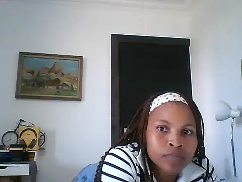 Snapshot of ebonyjuicylips chatting on 10/23/25, 12:59 ebonyjuicylips online show from 10/23/25, 12:59