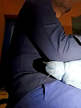 bigcock thick online show from 10/24/25, 03:44