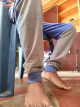 bigcock thick online show from 03/15/26, 02:40