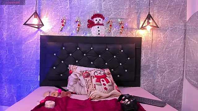 emberhodson online show from 11/30/25, 12:17