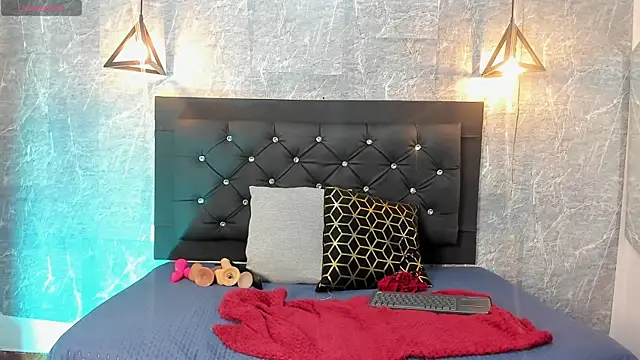 emberhodson online show from 11/16/25, 11:26