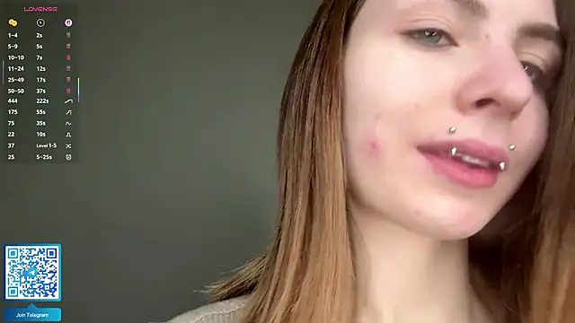 Snapshot of ErlinaBuoy chatting on 02/11/26, 05:51 ErlinaBuoy online show from 02/11/26, 05:51