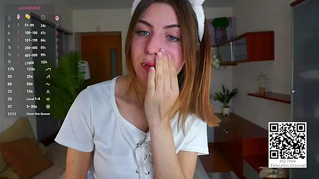 ErlinaBuoy online show from 11/20/25, 07:20