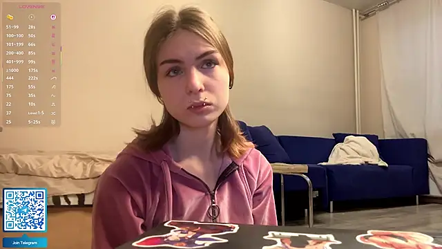 Snapshot of ErlinaBuoy chatting on 01/15/26, 05:33 ErlinaBuoy online show from 01/15/26, 05:33