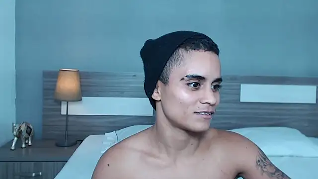 Snapshot of Liiamthompson chatting on 10/01/25, 07:07 Liiamthompson online show from 10/01/25, 07:07