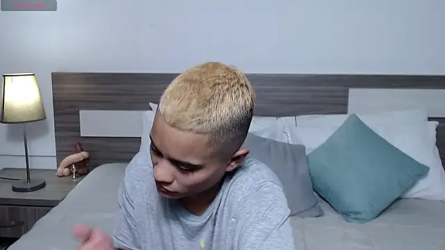 Liiamthompson online show from 03/10/26, 09:13