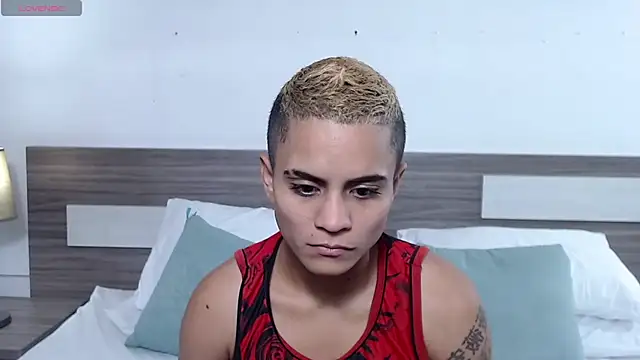 Liiamthompson online show from 03/17/26, 09:34