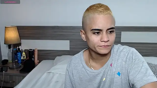 Liiamthompson online show from 01/10/26, 10:54